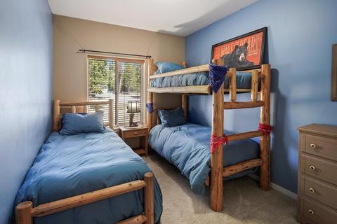 17329 Harlequin Dr, Bend, OR 97707 photo 21