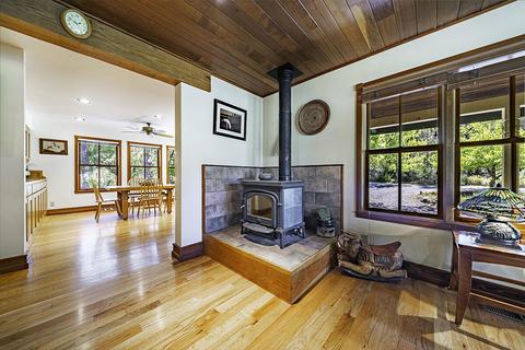 255 Davidson Rd, Williams, OR 97544 photo 19