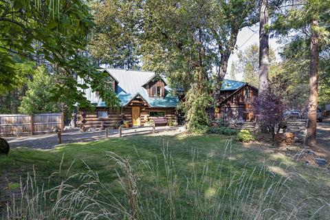 743 Skookum Ln, Prospect, OR 97536