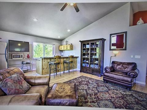 53345 Riverview Dr, La Pine, OR 97739 photo 3