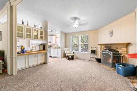 560 Profetta Ln, Central Point, OR 97502 photo 5