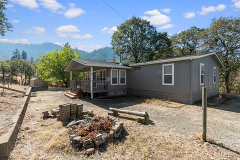 560 Profetta Ln, Central Point, OR 97502 photo 27