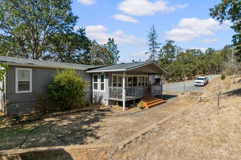 560 Profetta Ln, Central Point, OR 97502 photo 2