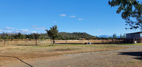 63 Staley Rd, Eagle Point, OR 97524 photo 9