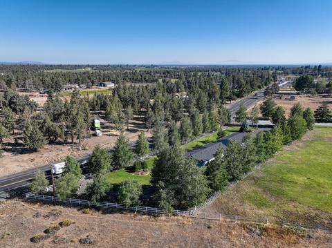 62335 Chickadee Ln, Bend, OR 97701 photo 37