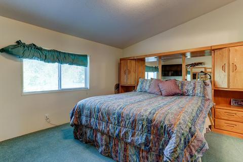 62335 Chickadee Ln, Bend, OR 97701 photo 23