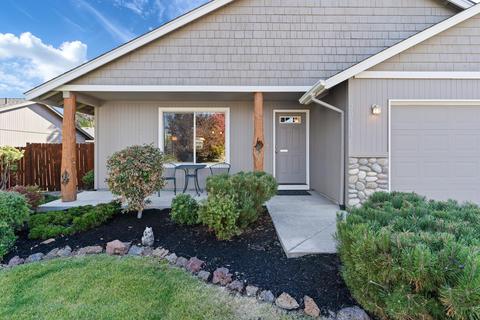 20517 SE Prospector Loop, Bend, OR 97702 photo 4