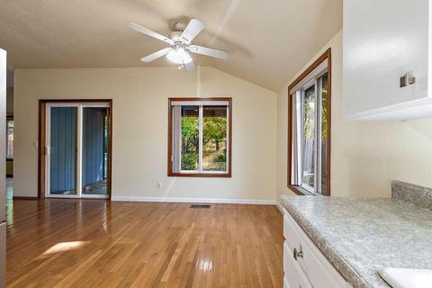 180 Meadow View Dr, Phoenix, OR 97535 photo 21