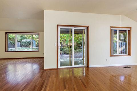 180 Meadow View Dr, Phoenix, OR 97535 photo 22