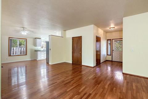 180 Meadow View Dr, Phoenix, OR 97535 photo 16