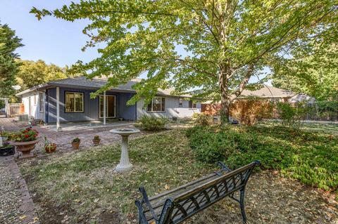 180 Meadow View Dr, Phoenix, OR 97535 photo 7