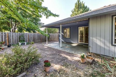 180 Meadow View Dr, Phoenix, OR 97535 photo 11