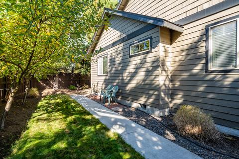 60901 Crested Butte Ln, Bend, OR 97702 photo 30