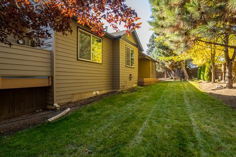 60901 Crested Butte Ln, Bend, OR 97702 photo 29
