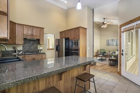 60901 Crested Butte Ln, Bend, OR 97702 photo 12
