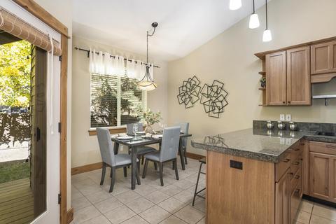 60901 Crested Butte Ln, Bend, OR 97702 photo 10