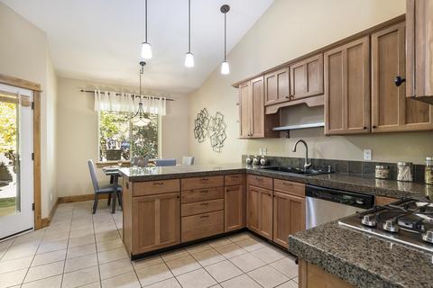 60901 Crested Butte Ln, Bend, OR 97702 photo 15