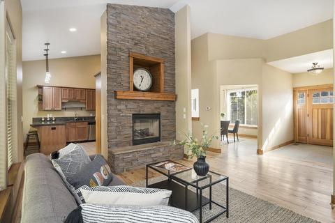 60901 Crested Butte Ln, Bend, OR 97702 photo 8