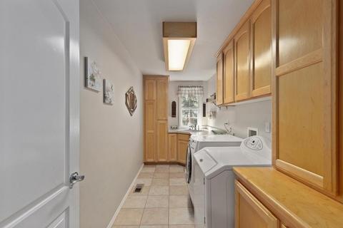 745 Eric Loop, Grants Pass, OR 97526 photo 24
