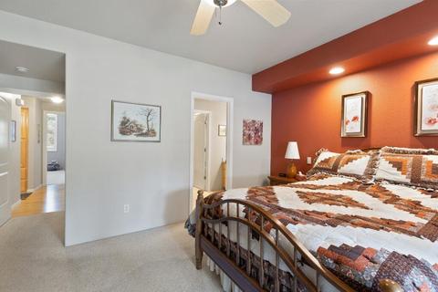 745 Eric Loop, Grants Pass, OR 97526 photo 36