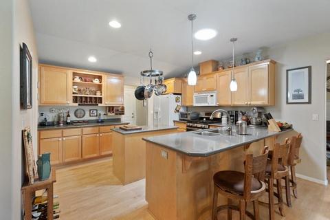 745 Eric Loop, Grants Pass, OR 97526 photo 6