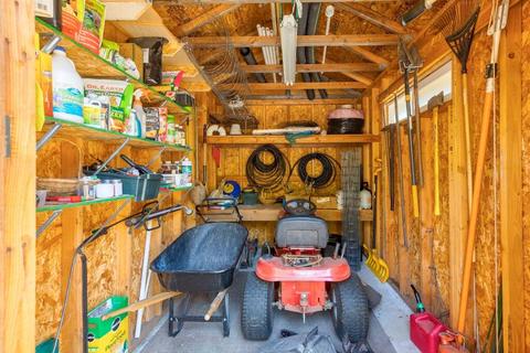 745 Eric Loop, Grants Pass, OR 97526 photo 20