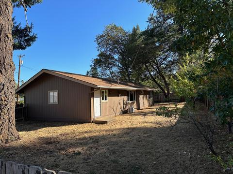 513 W River St, Cave Junction, OR 97523 photo 20