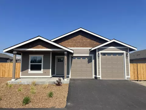 51759 Morning Pine Dr, La Pine, OR 97739