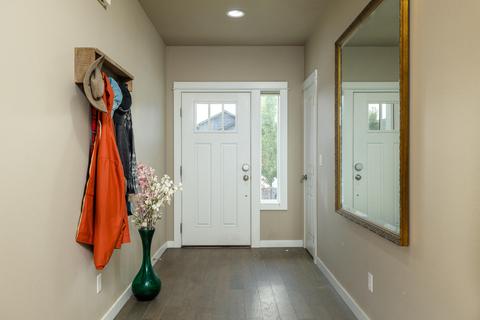 61806 Azalia Pl, Bend, OR 97702 photo 3