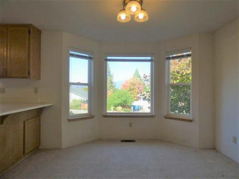 229 Sky Crest Dr, Grants Pass, OR 97527 photo 10