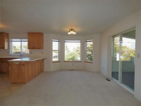 229 Sky Crest Dr, Grants Pass, OR 97527 photo 11