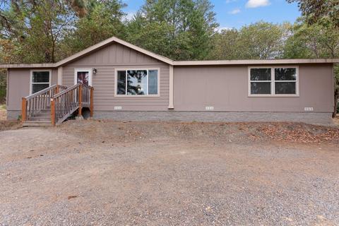 4789 Rogue River Dr, Eagle Point, OR 97524 photo 5