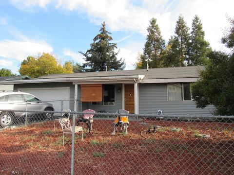 4536 Sturdivant Ave, Klamath Falls, OR 97603