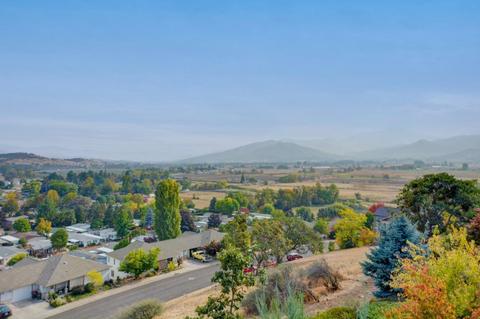 805 Amerman Dr, Phoenix, OR 97535 photo 46