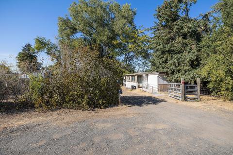 253 Adams Ave, Metolius, OR 97741