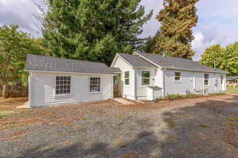 5871 Foothill Blvd, Rogue River, OR 97537
