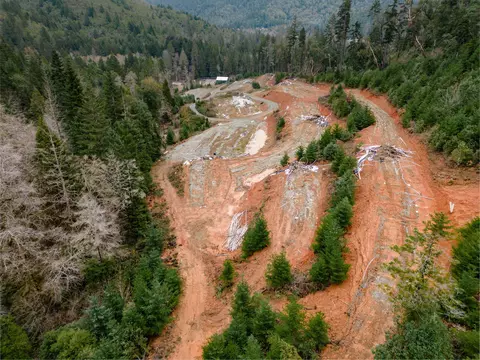 400 Warner Rd, Wolf Creek, OR 97497