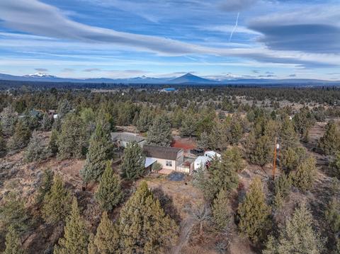 17549 Cascade Estates Dr, Bend, OR 97703 photo 3