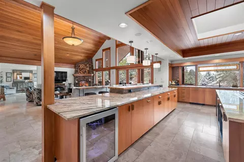 60475 Sunset View Dr, Bend, OR 97702 photo 17