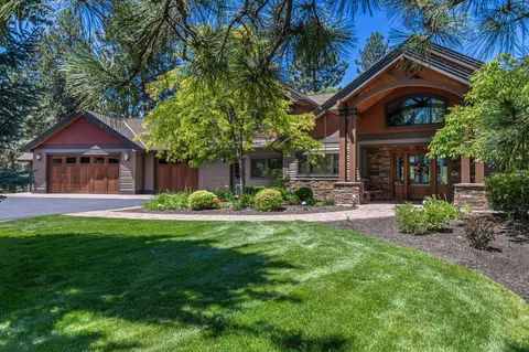 60475 Sunset View Dr, Bend, OR 97702 photo 2