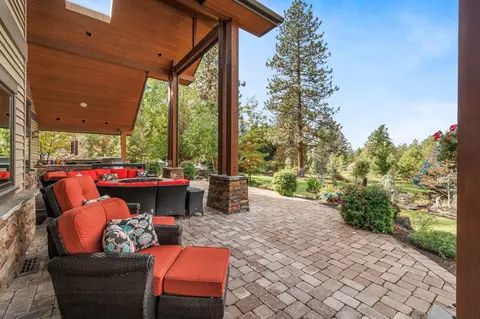 60475 Sunset View Dr, Bend, OR 97702 photo 92