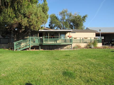1096 SW Barker St, Madras, OR 97741