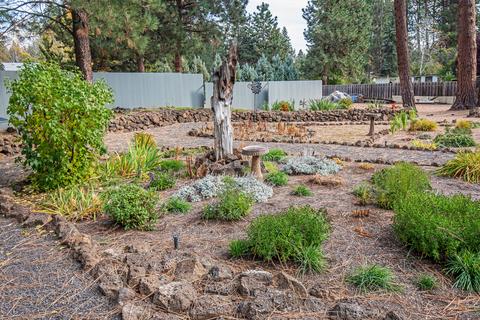 60850 Ruby Pl, Bend, OR 97702 photo 16