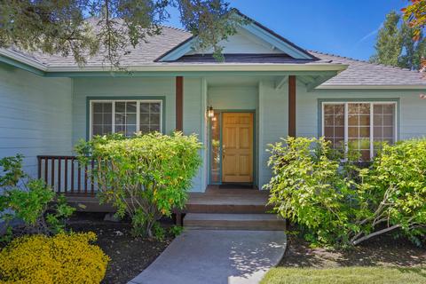 20919 Spinnaker St, Bend, OR 97701 photo 3