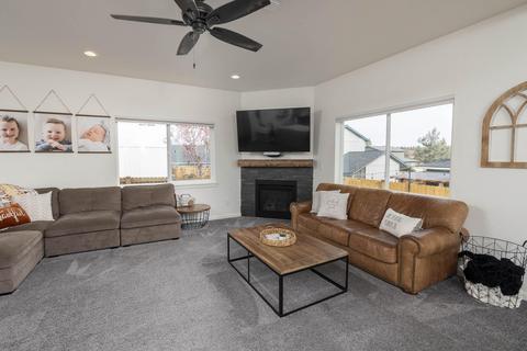 64592 Strickler Ave, Bend, OR 97703 photo 10