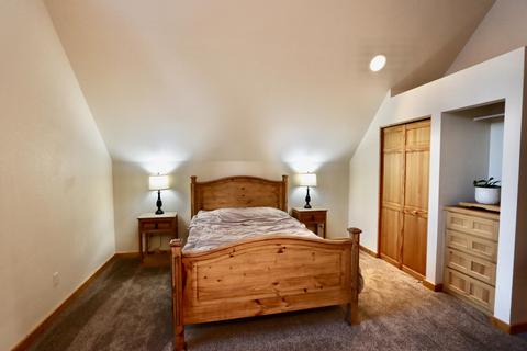 4642 Marsh Hawk Dr, Klamath Falls, OR 97601 photo 17