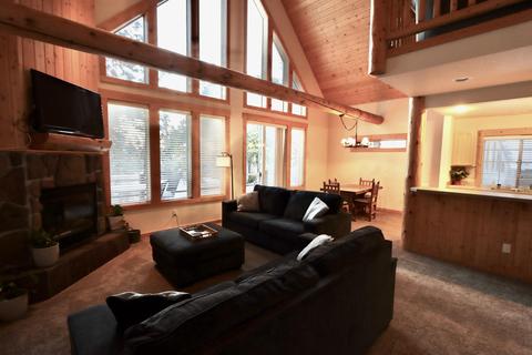 4642 Marsh Hawk Dr, Klamath Falls, OR 97601 photo 5