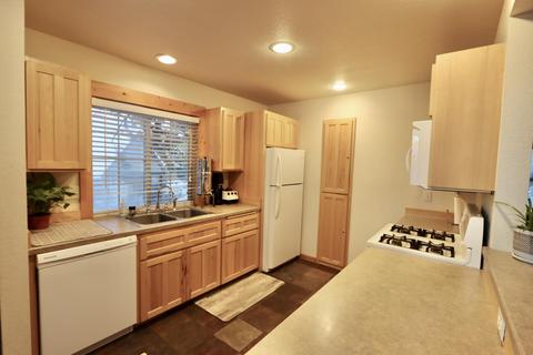 4642 Marsh Hawk Dr, Klamath Falls, OR 97601 photo 7
