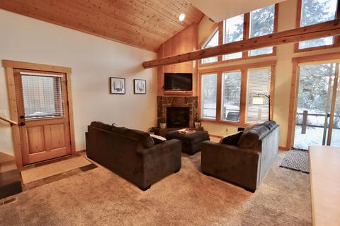 4642 Marsh Hawk Dr, Klamath Falls, OR 97601 photo 4