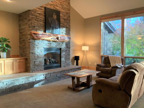 1952 NW Rivermist Dr, Bend, OR 97703 photo 6
